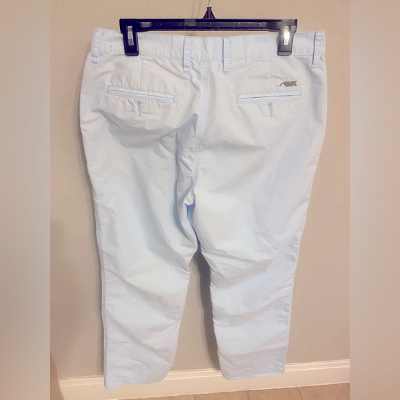 Mountain Khakis Pants. 34 x 30 - Picture 3 of 3